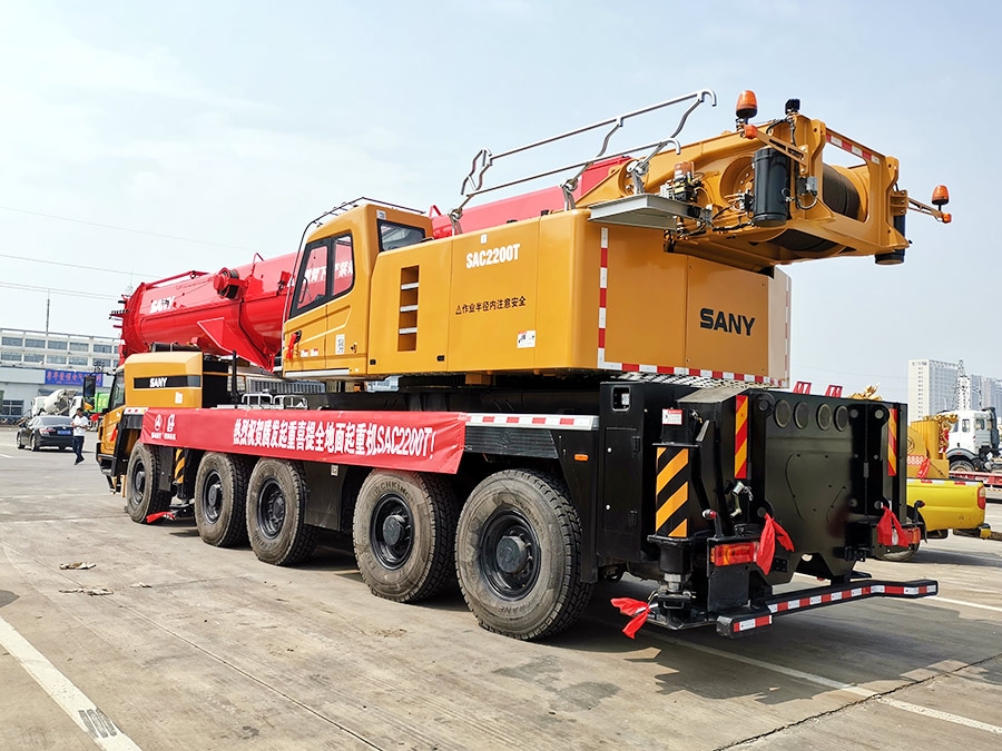 騰發(fā)起重吊裝為您選擇鄒城市大噸位吊車(chē)出租電話(huà)-價(jià)格，即時(shí)咨詢(xún).